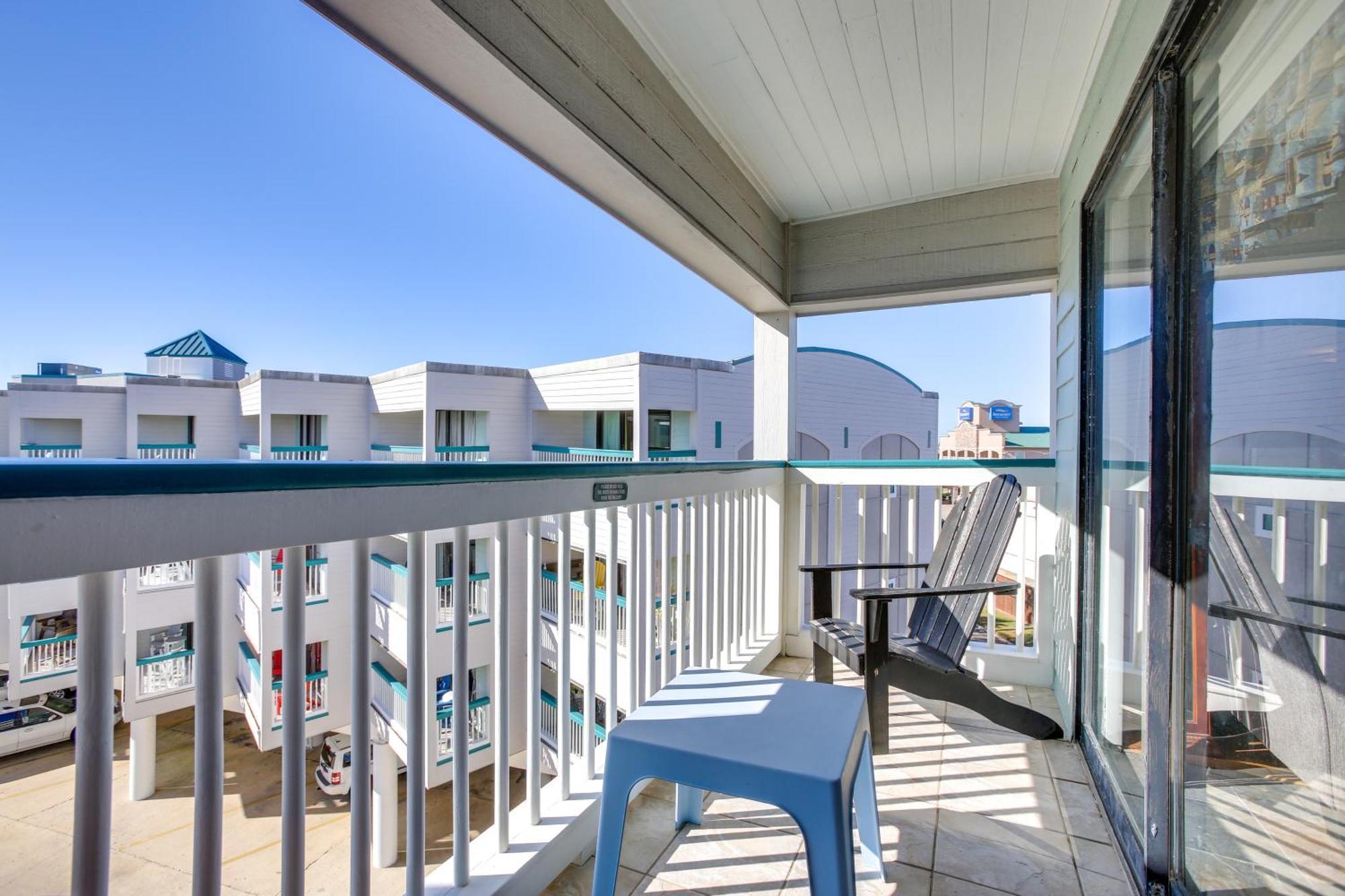 Galveston Retreat With Balcony And Gulf Views! Διαμέρισμα Εξωτερικό φωτογραφία