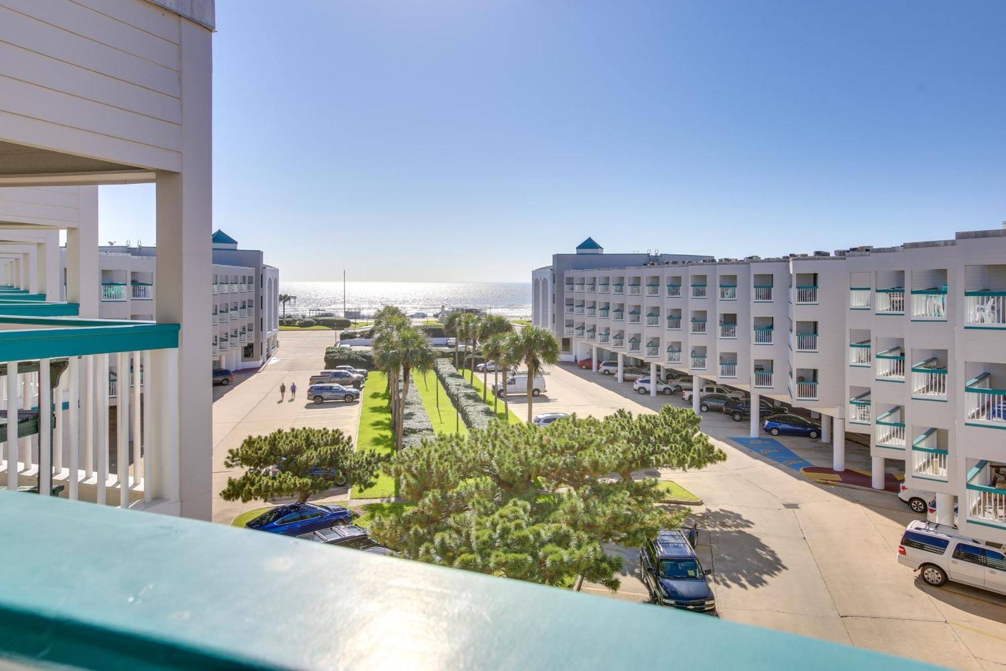 Galveston Retreat With Balcony And Gulf Views! Διαμέρισμα Εξωτερικό φωτογραφία