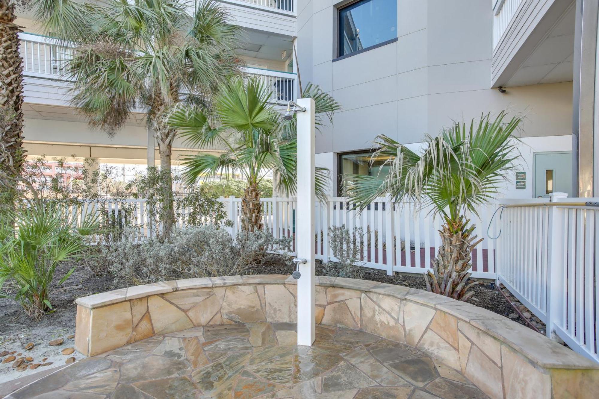 Galveston Retreat With Balcony And Gulf Views! Διαμέρισμα Εξωτερικό φωτογραφία